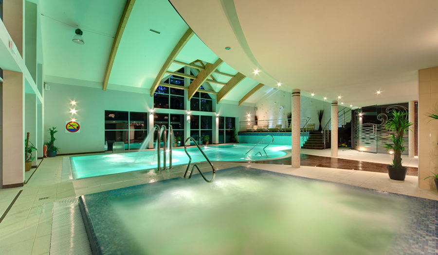 Hotel z basenem nad morzem, wypoczynek w Marena Wellness SPA - grafika